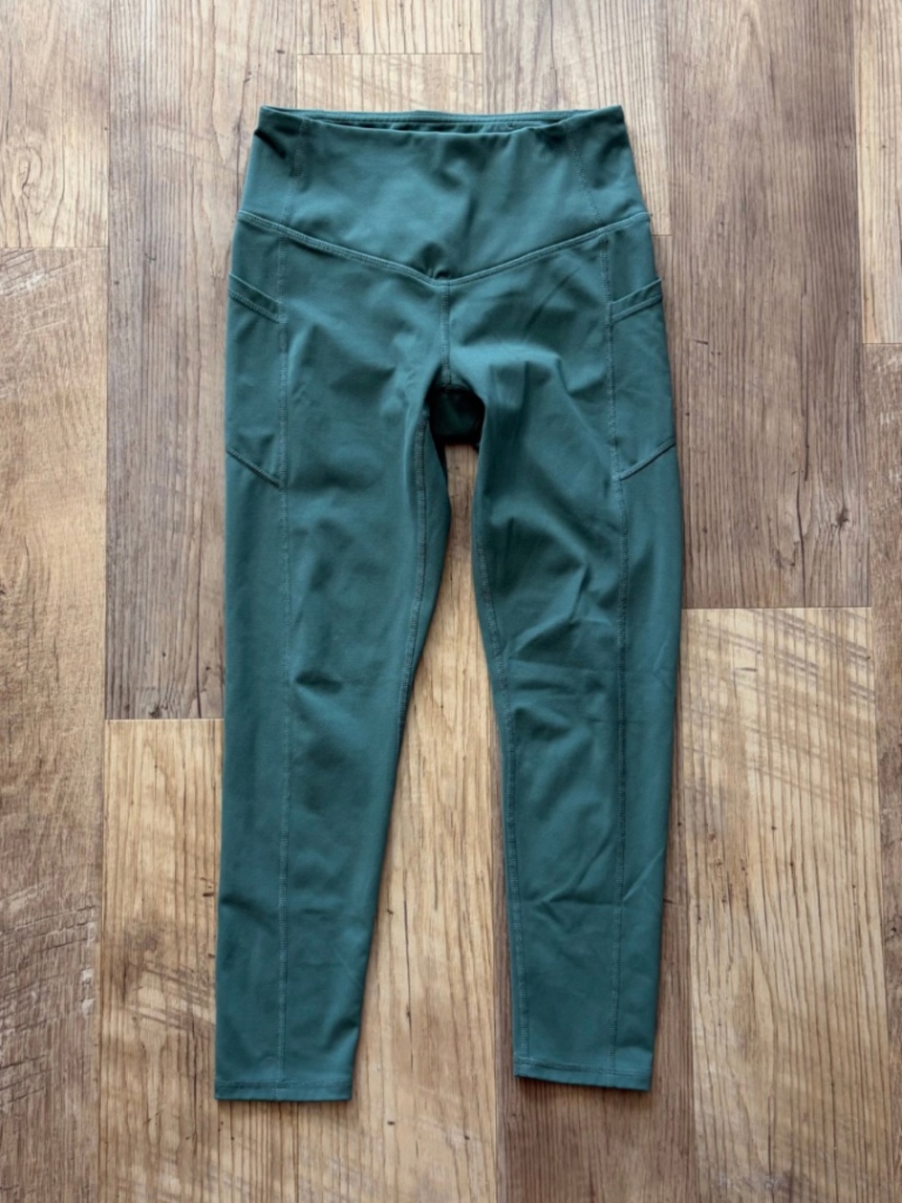 Gaiam High Rise Yoga Capri Leggings Side Pockets